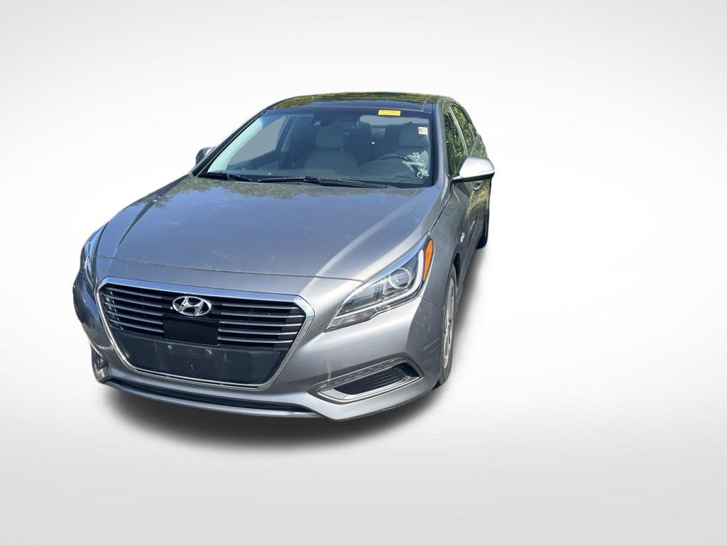 Used 2017 Gray Hyundai Limited image 2