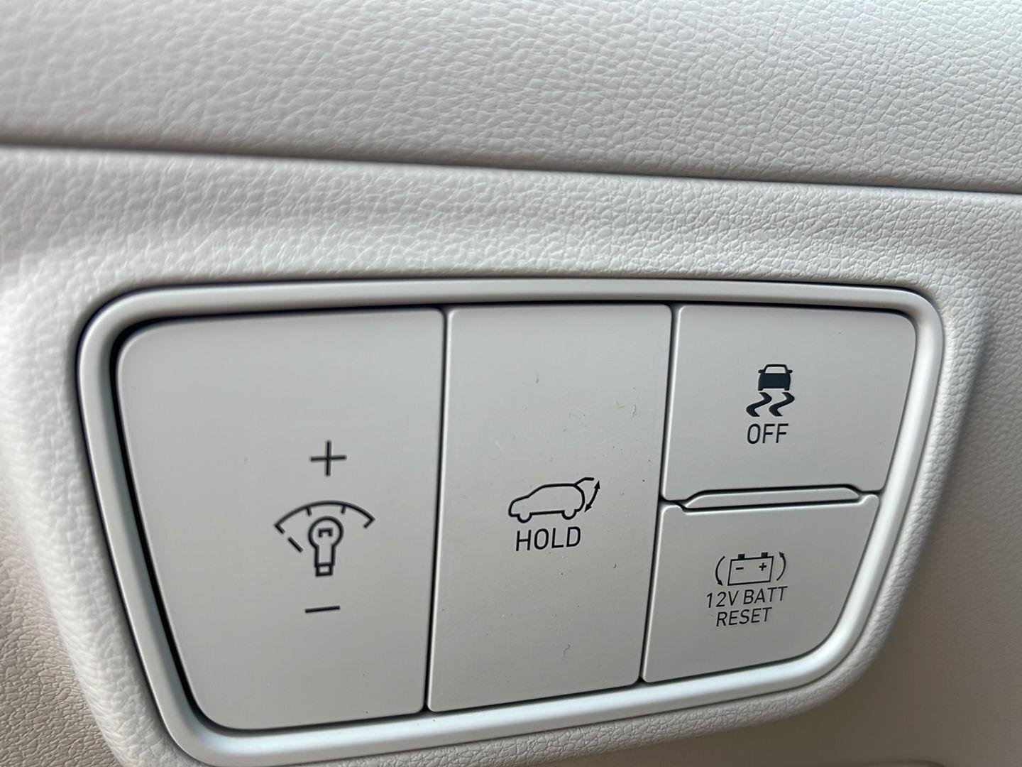 Used 2024 Black Pearl Hyundai SEL Convenience image 26