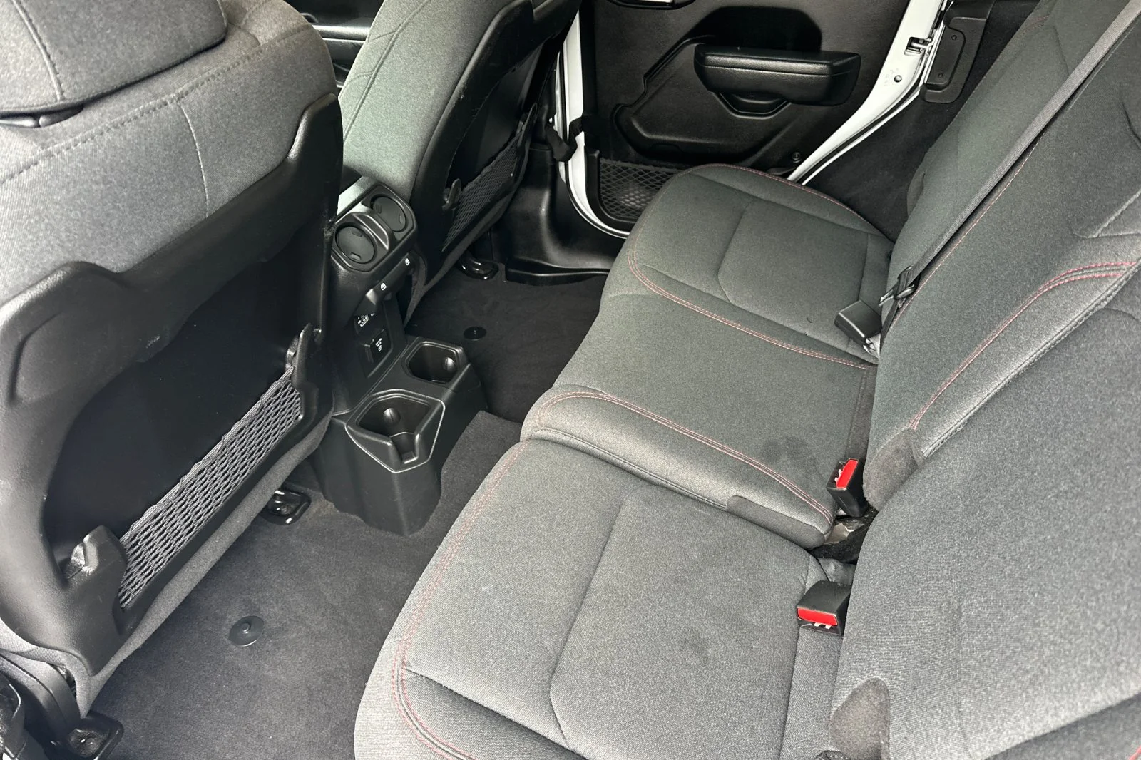 Used 2025 White Jeep Rubicon image 11