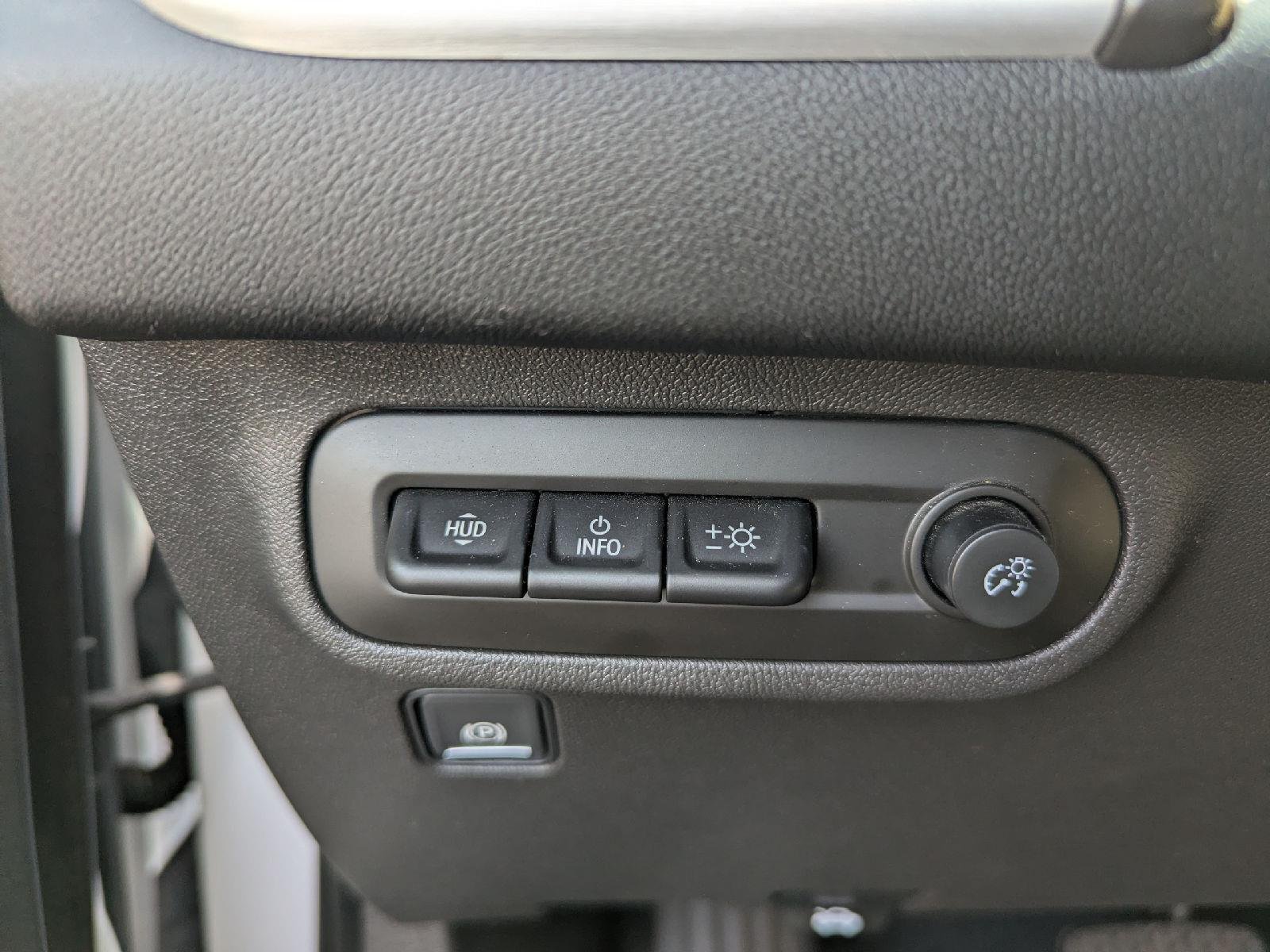 Used 2022 Summit White GMC SLT image 24