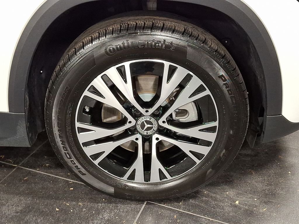 Certified Used 2025 White Mercedes-Benz GLA 250 image 8