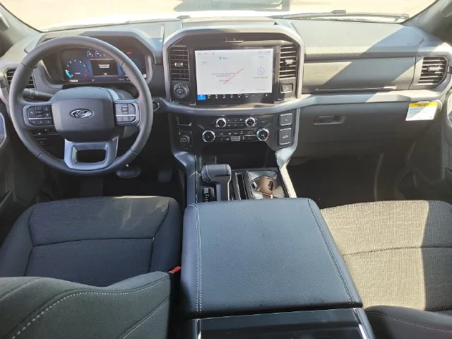 New 2026 Oxford White Ford XLT image 15
