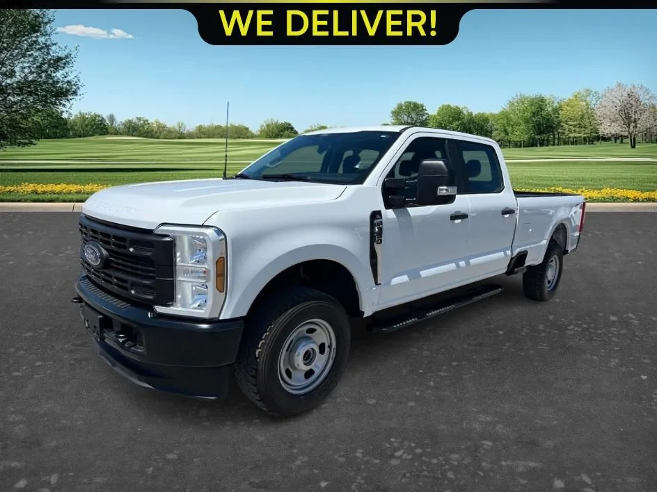 Used 2024 White Ford XL image 1