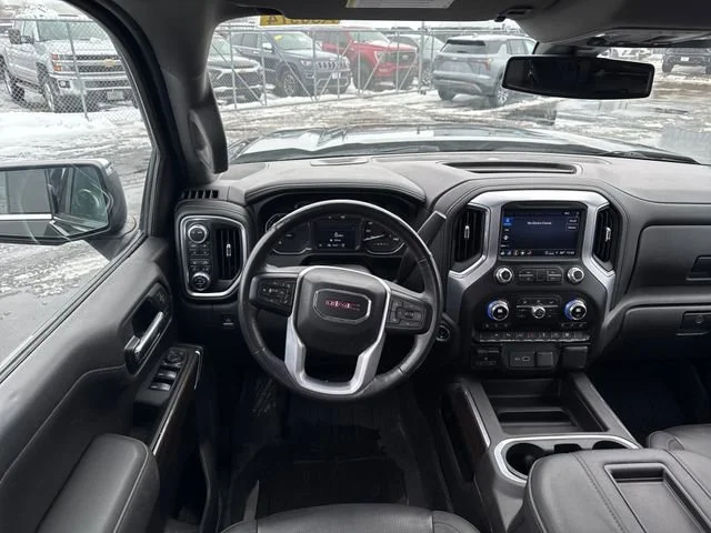 Used 2022 Onyx Black GMC SLT image 29