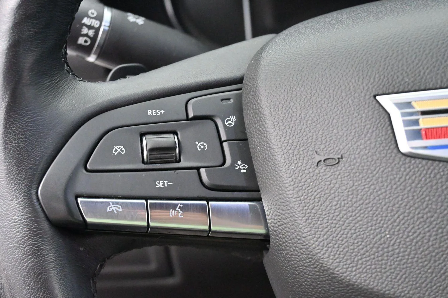 Used 2020 Radiant Silver Metallic Cadillac FWD Premium Luxury image 19
