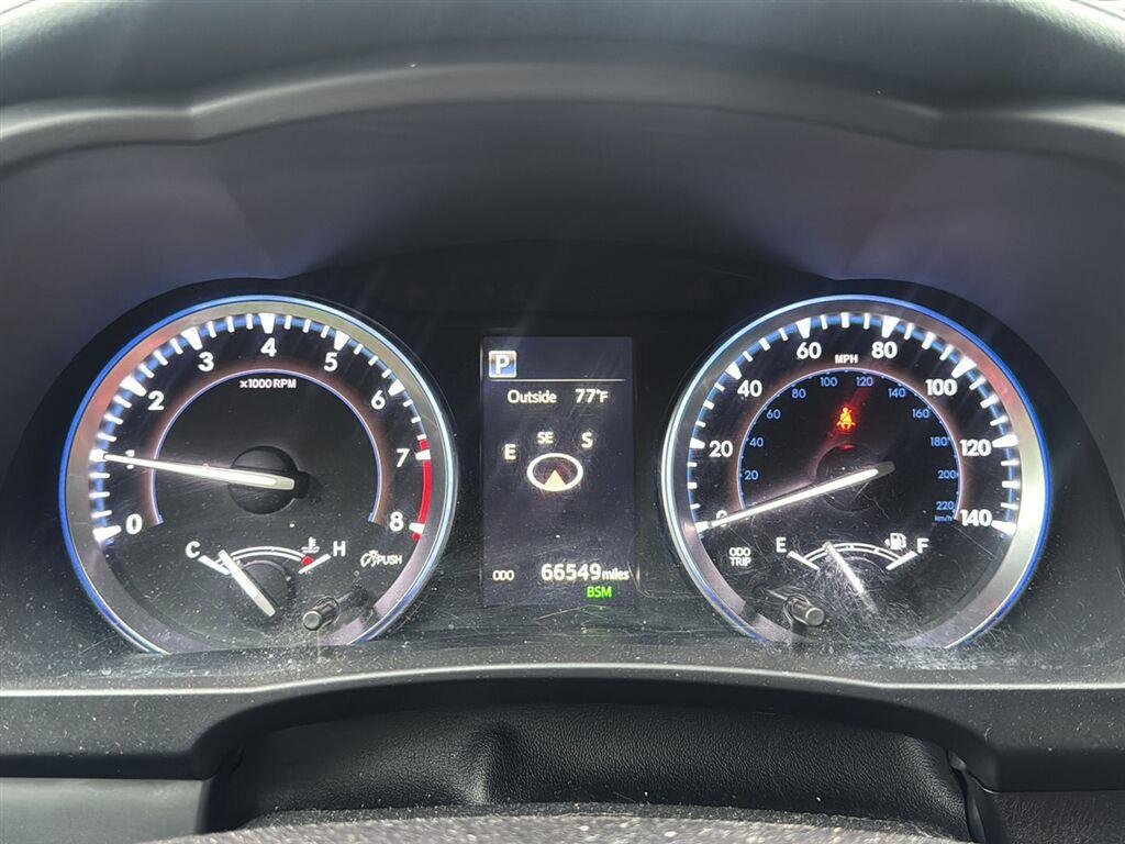 Used 2017  Toyota XLE image 16