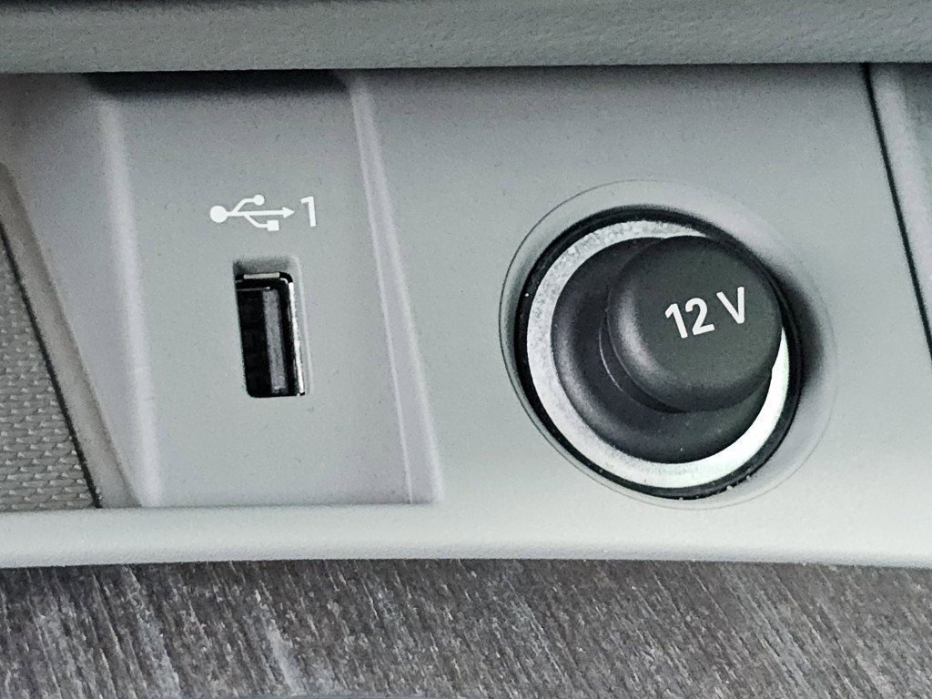 Used 2022 Black Metallic Audi 45 S line Premium image 16