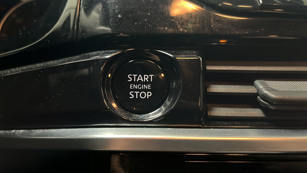 Used 2025 Gun Metallic Nissan SL image 36