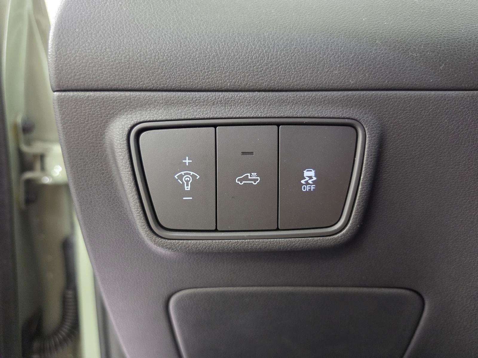 Used 2024 Sage Gray Hyundai SEL image 16