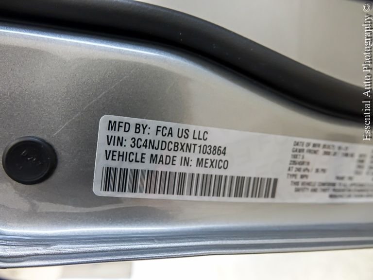Certified Used 2022 Billet Silver Metallic Jeep Limited image 30