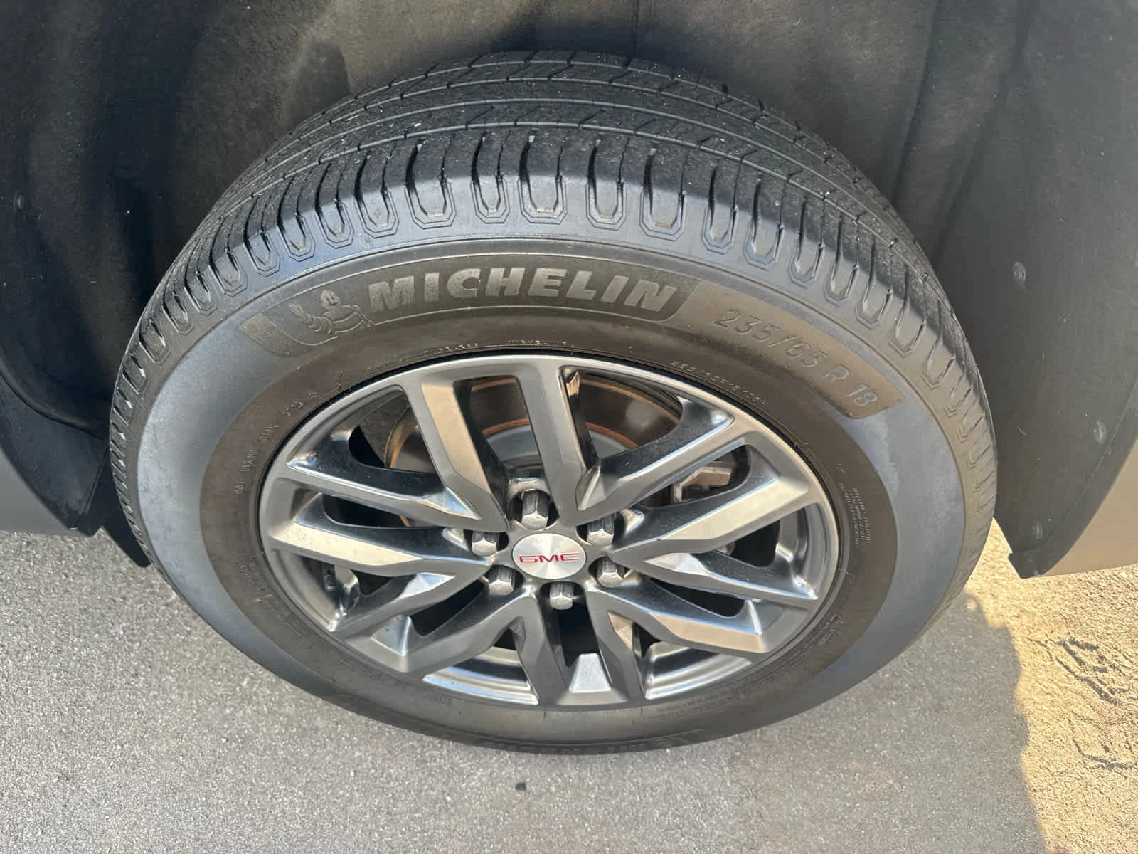 Used 2019 Ebony Twilight Metallic GMC SLT image 5