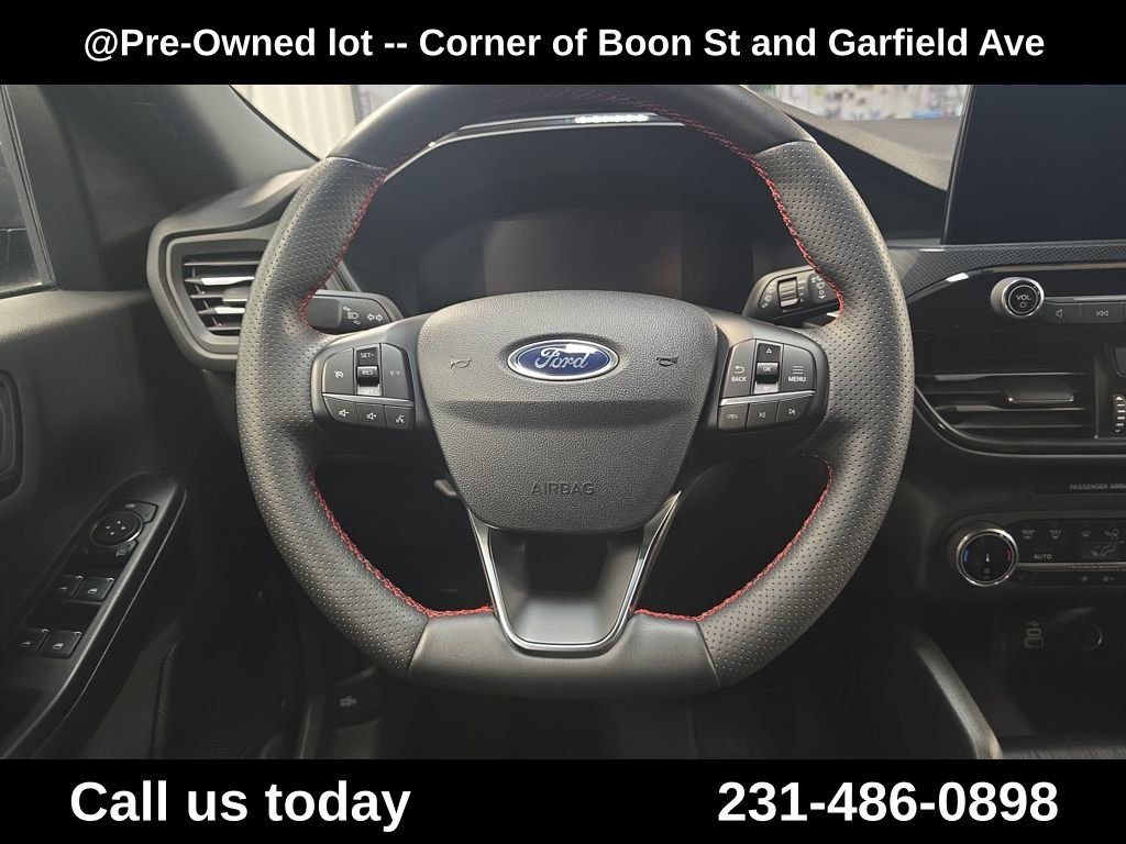 Used 2025 Gray Ford ST-Line Select image 32