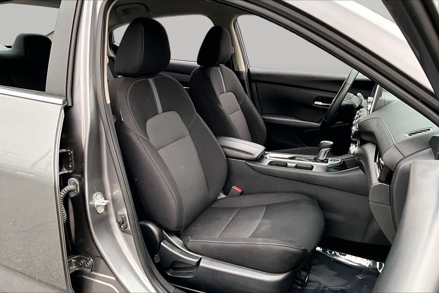 Used 2023 Gun Metallic Nissan SV image 9