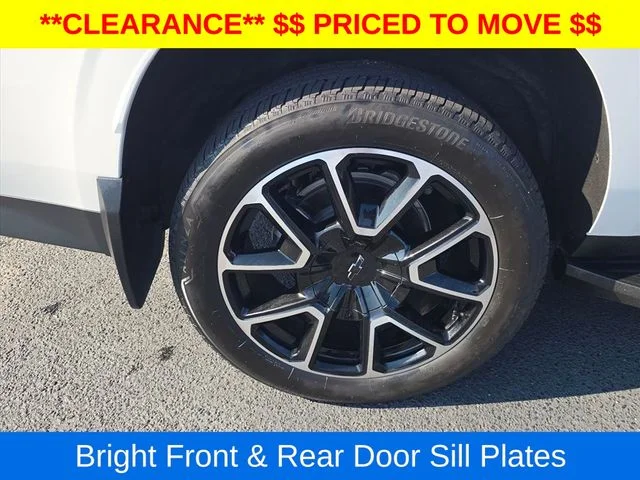 Used 2024 White Chevrolet RST image 34