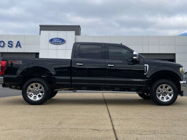 Used 2019 Black Ford Lariat image 2