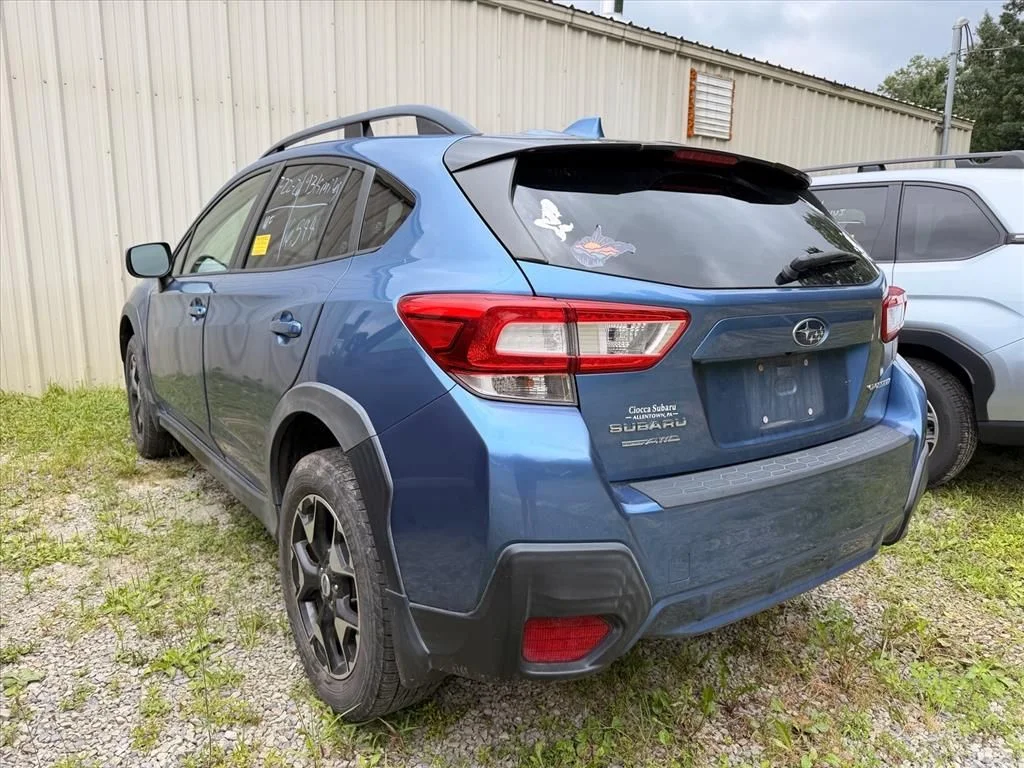 Used 2018 Blue Subaru 2.0i Premium image 8