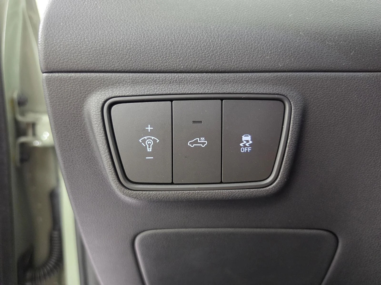 Used 2024 Sage Gray Hyundai SEL image 16