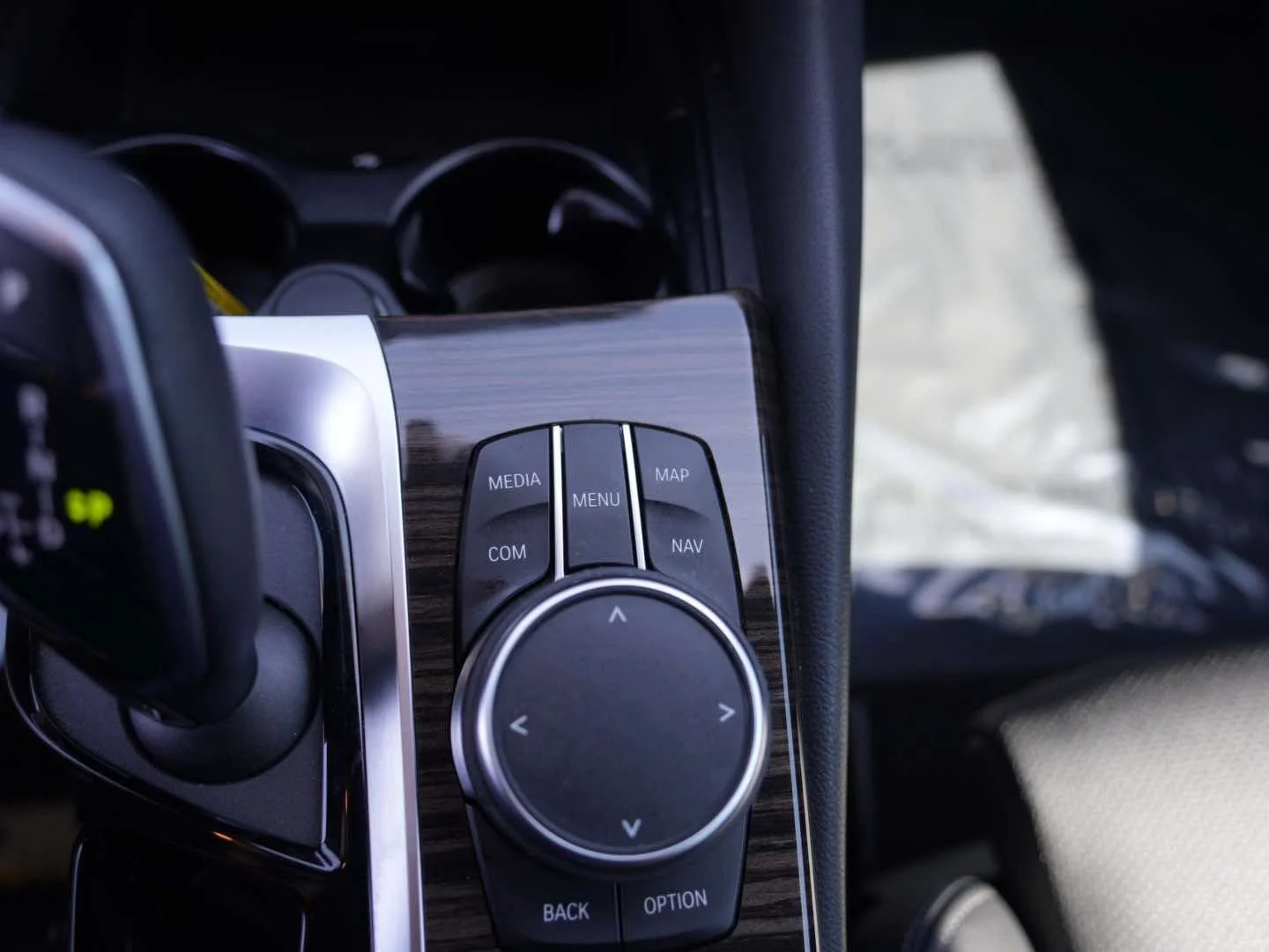 Used 2023 Jet Black BMW 530i Sedan image 22