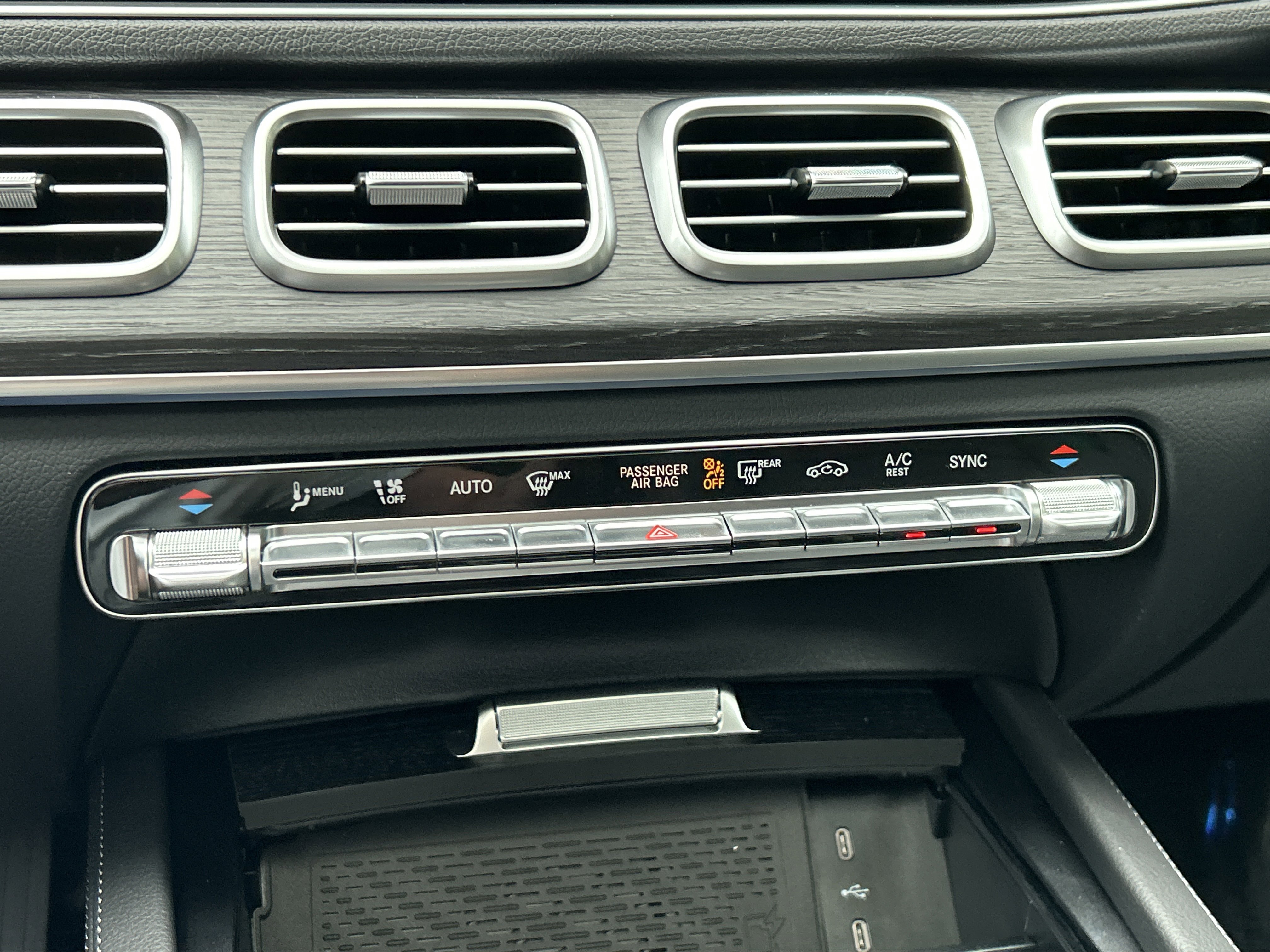 New 2026 Black Mercedes-Benz GLE 350 4MATIC® SUV image 29