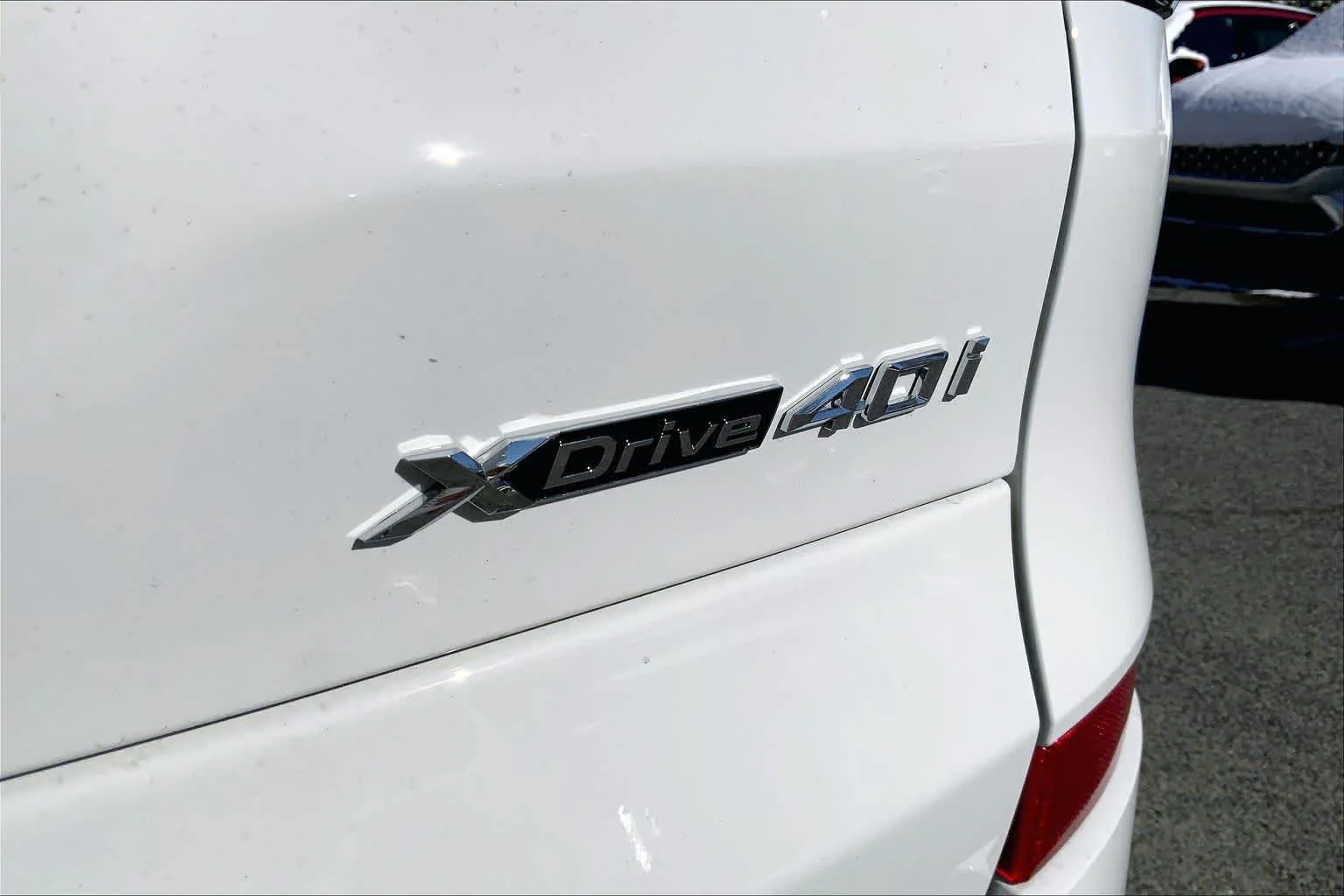 New 2026 Alpine White BMW xDrive40i image 15