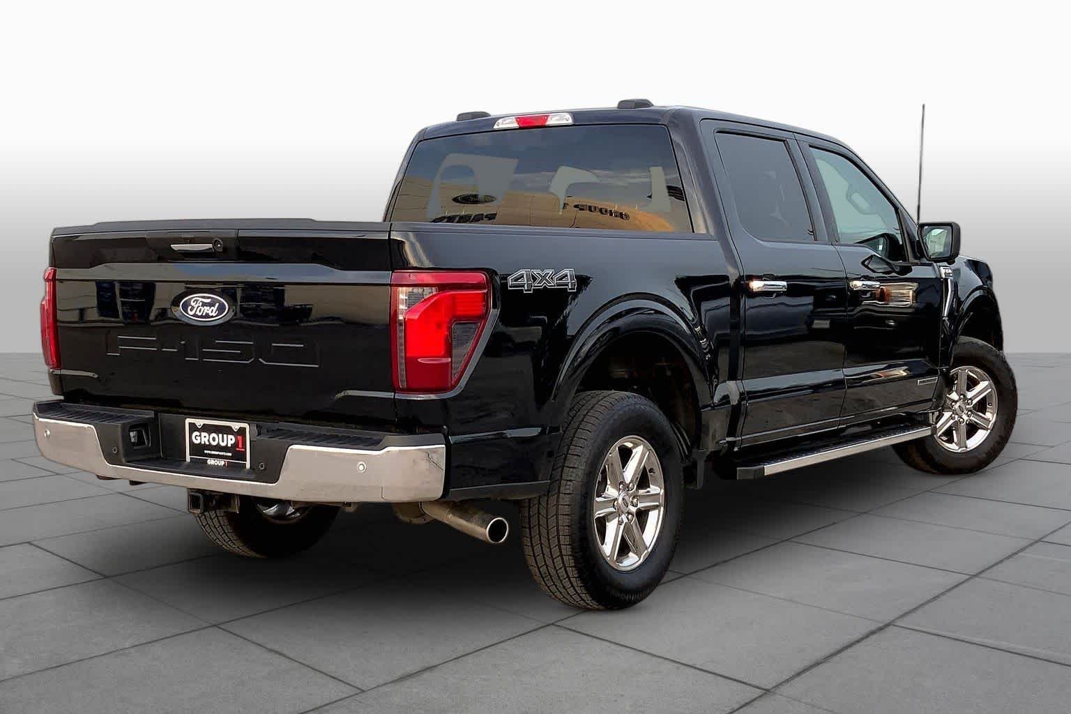 Used 2024 Agate Black Metallic Ford XLT image 13