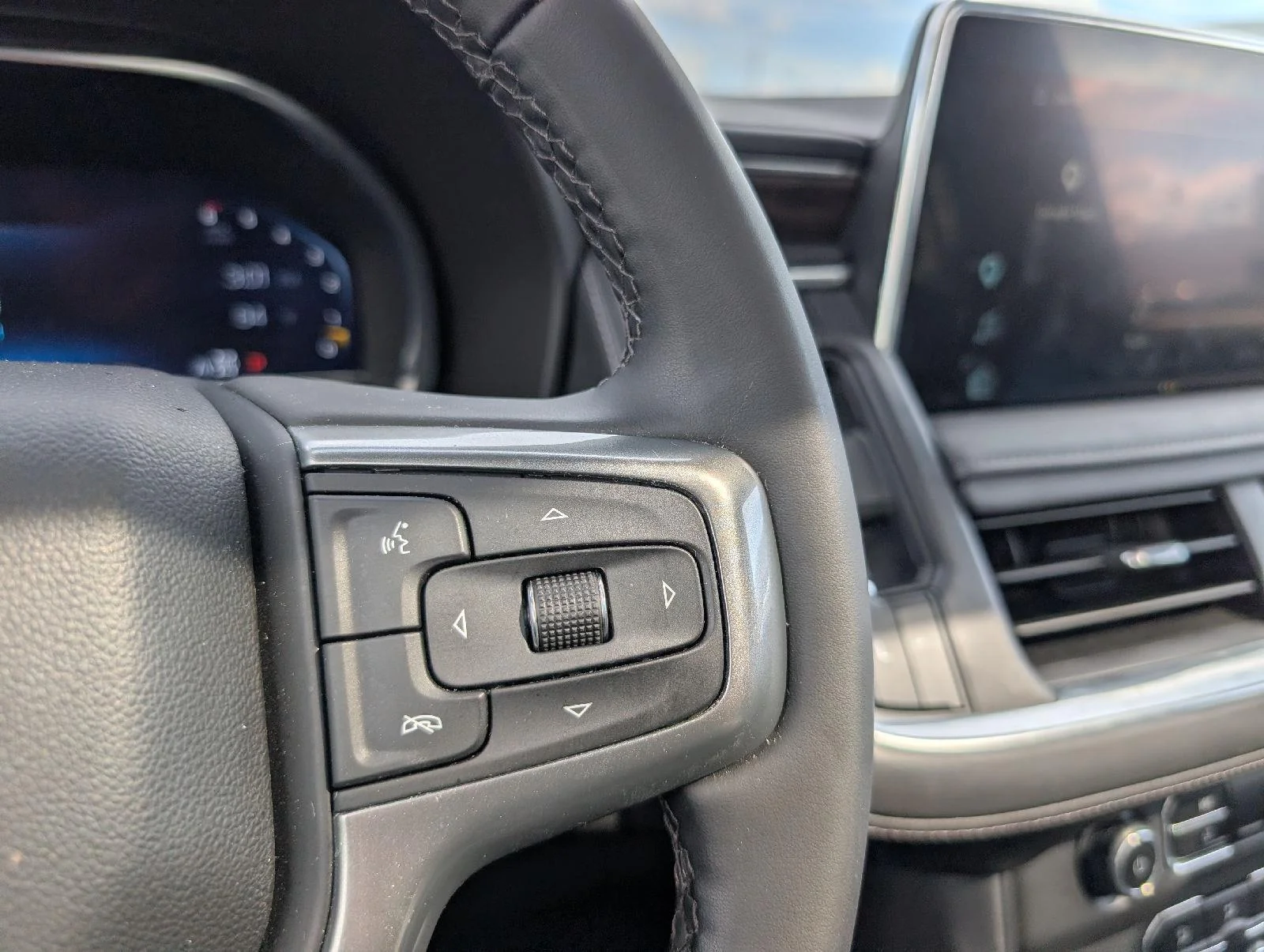 Used 2024 Dark Ash Metallic Chevrolet LT image 14