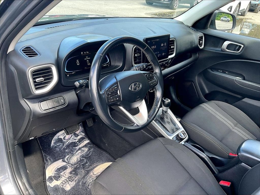 Used 2024 Gray Hyundai SEL image 8