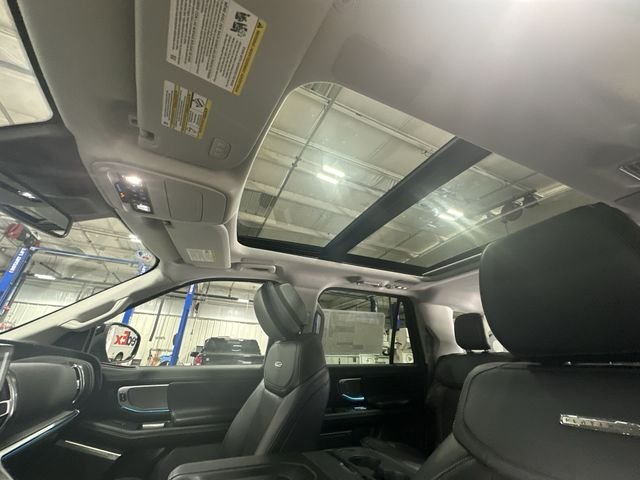 New 2027 Glacier Gray Metallic Tri-Coat Ford MAX Platinum image 20