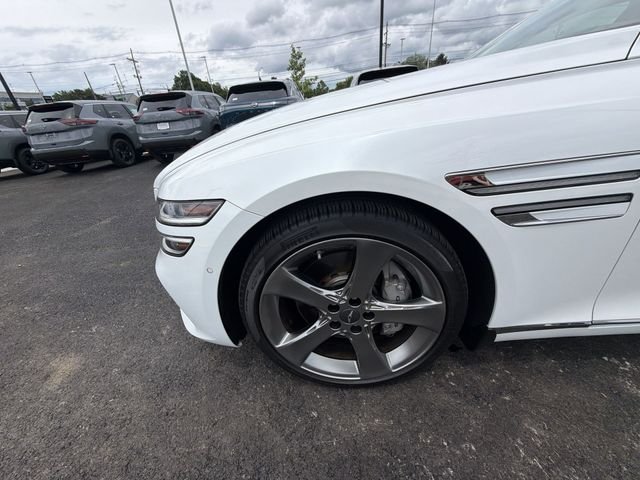 Used 2021 White Genesis 3.5T image 10
