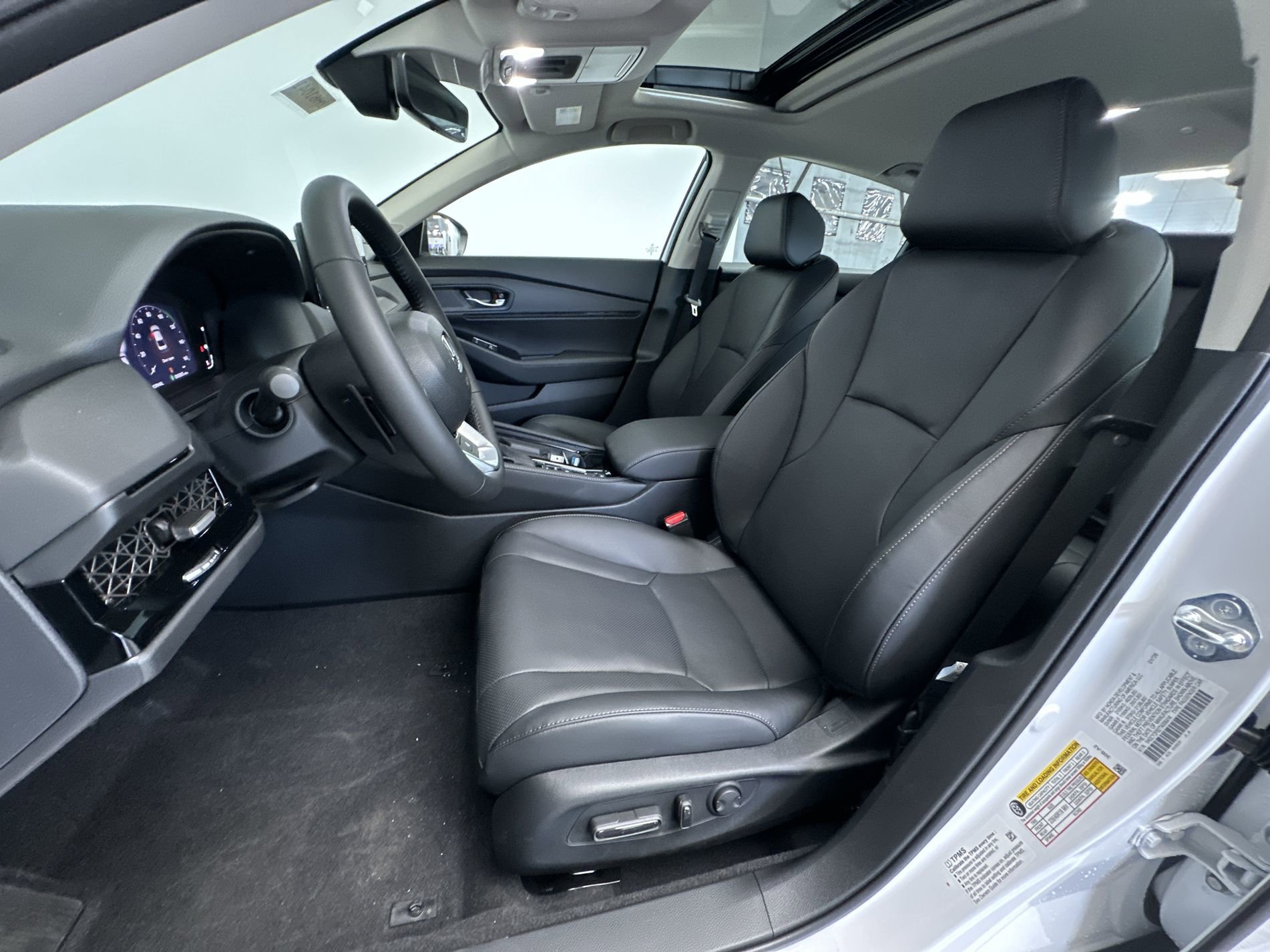 New 2026 Platinum White Pearl Honda Touring image 11