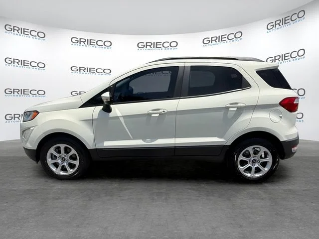 Used 2021 White Ford SE image 4