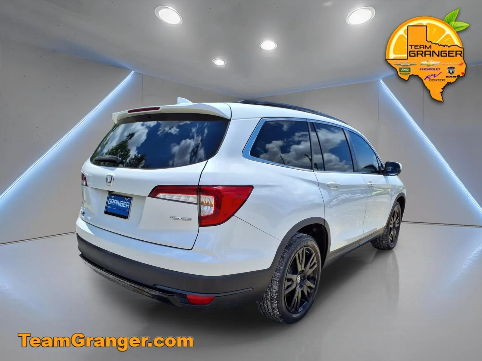 Used 2021 White Honda Special Edition image 4