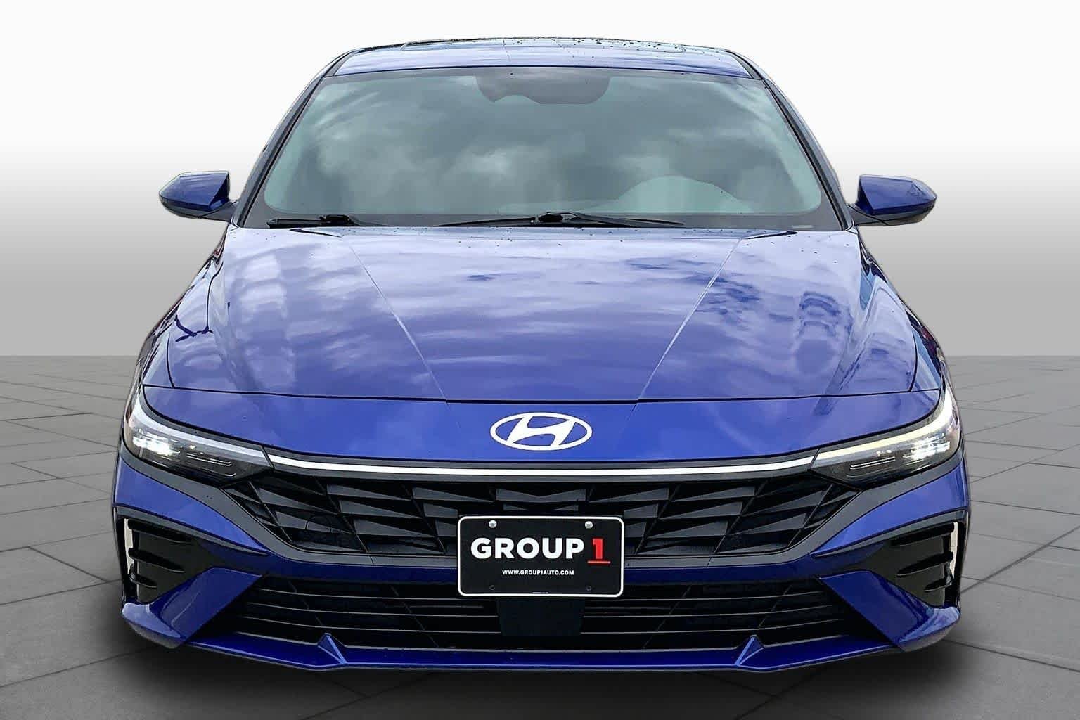 Used 2024 Intense Blue Hyundai SEL image 4