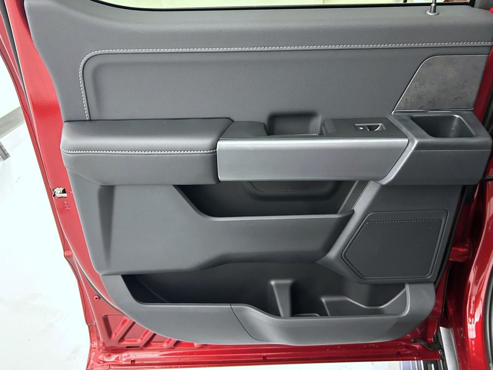 New 2026 Ruby Red Metallic Tinted Clearcoat Ford XLT image 20