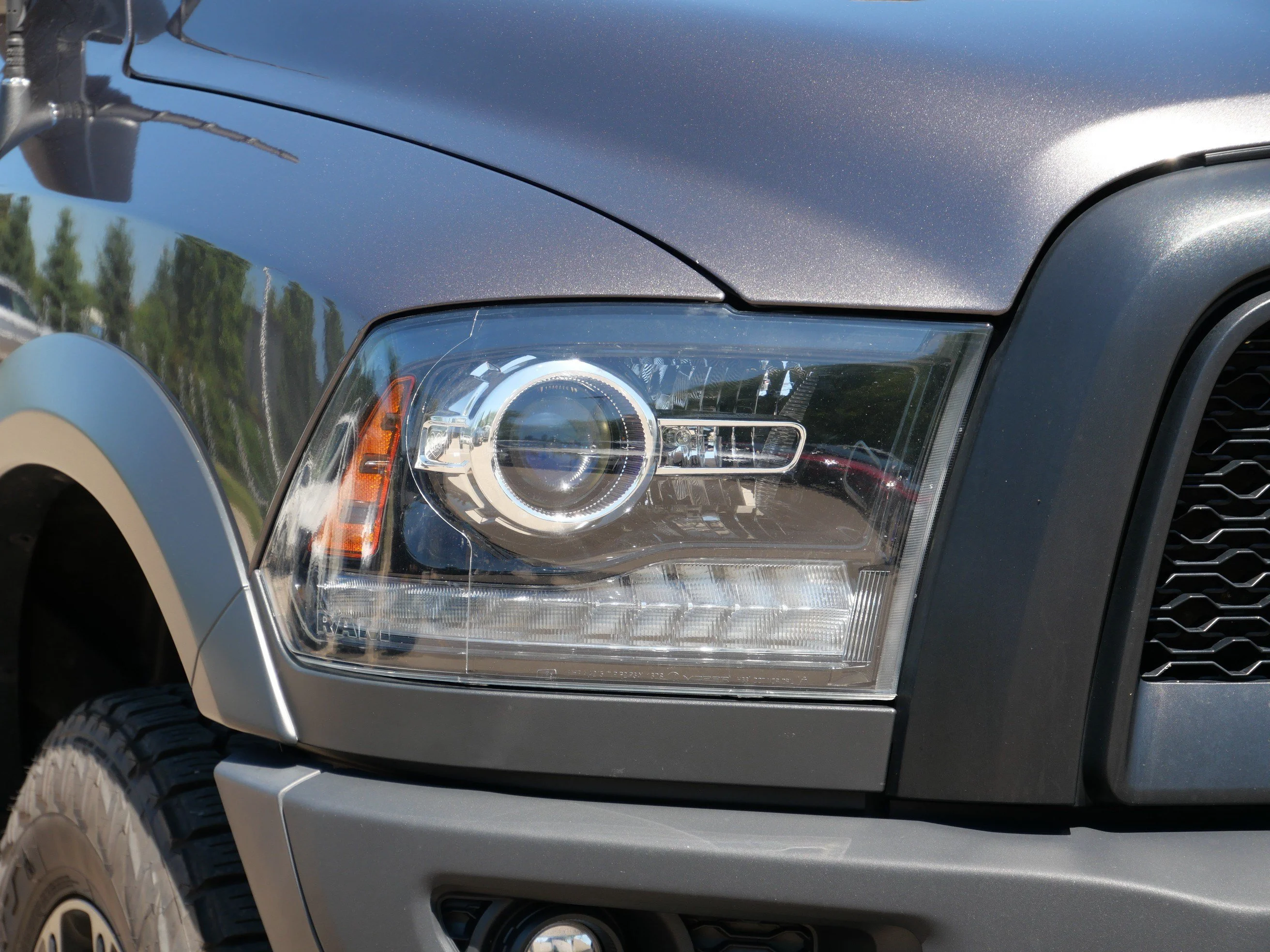 Used 2019 Granite Crystal Metallic Clearcoat Ram Warlock image 16