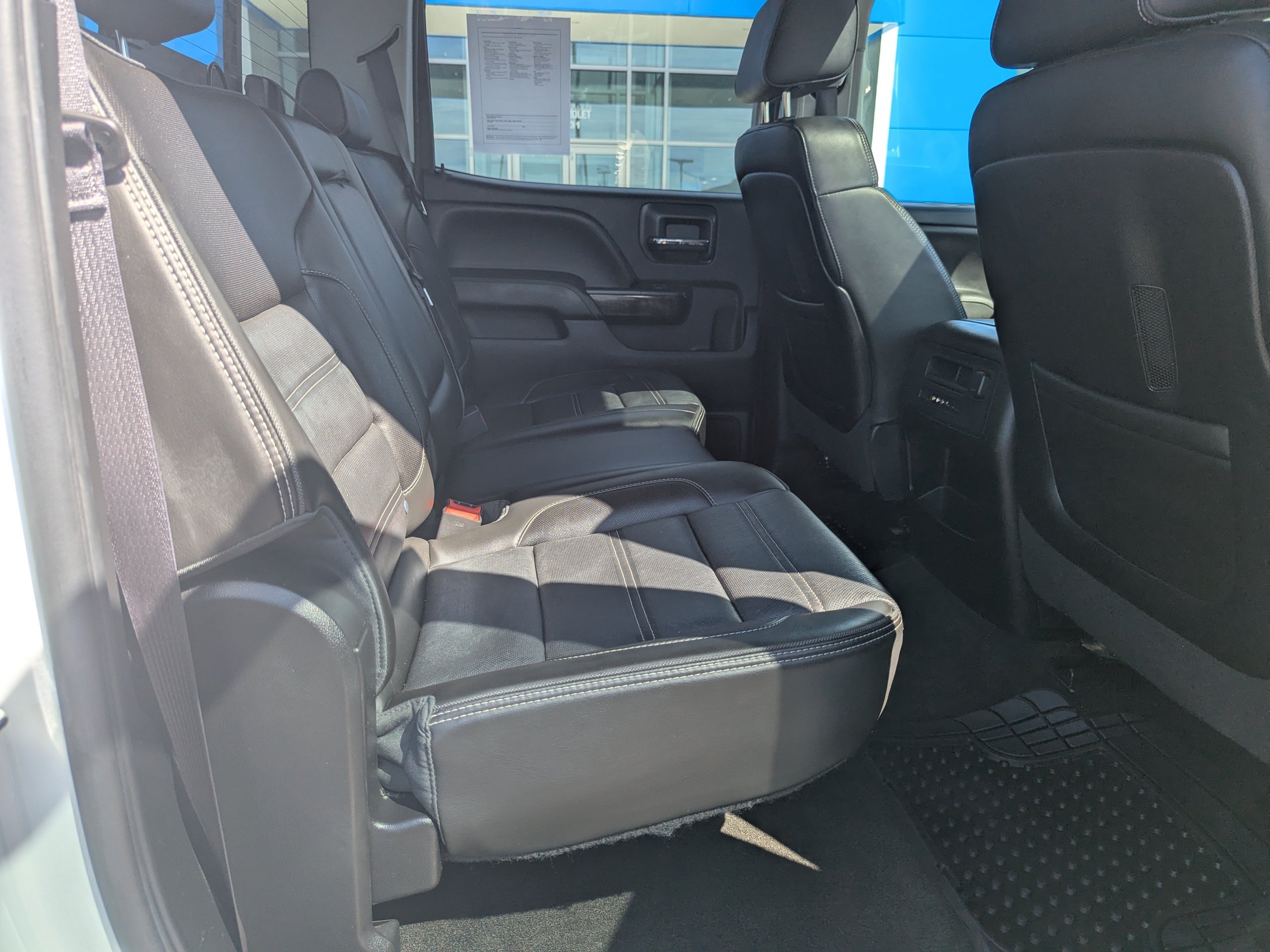Used 2015 SUMMIT WHITE GMC Denali image 34