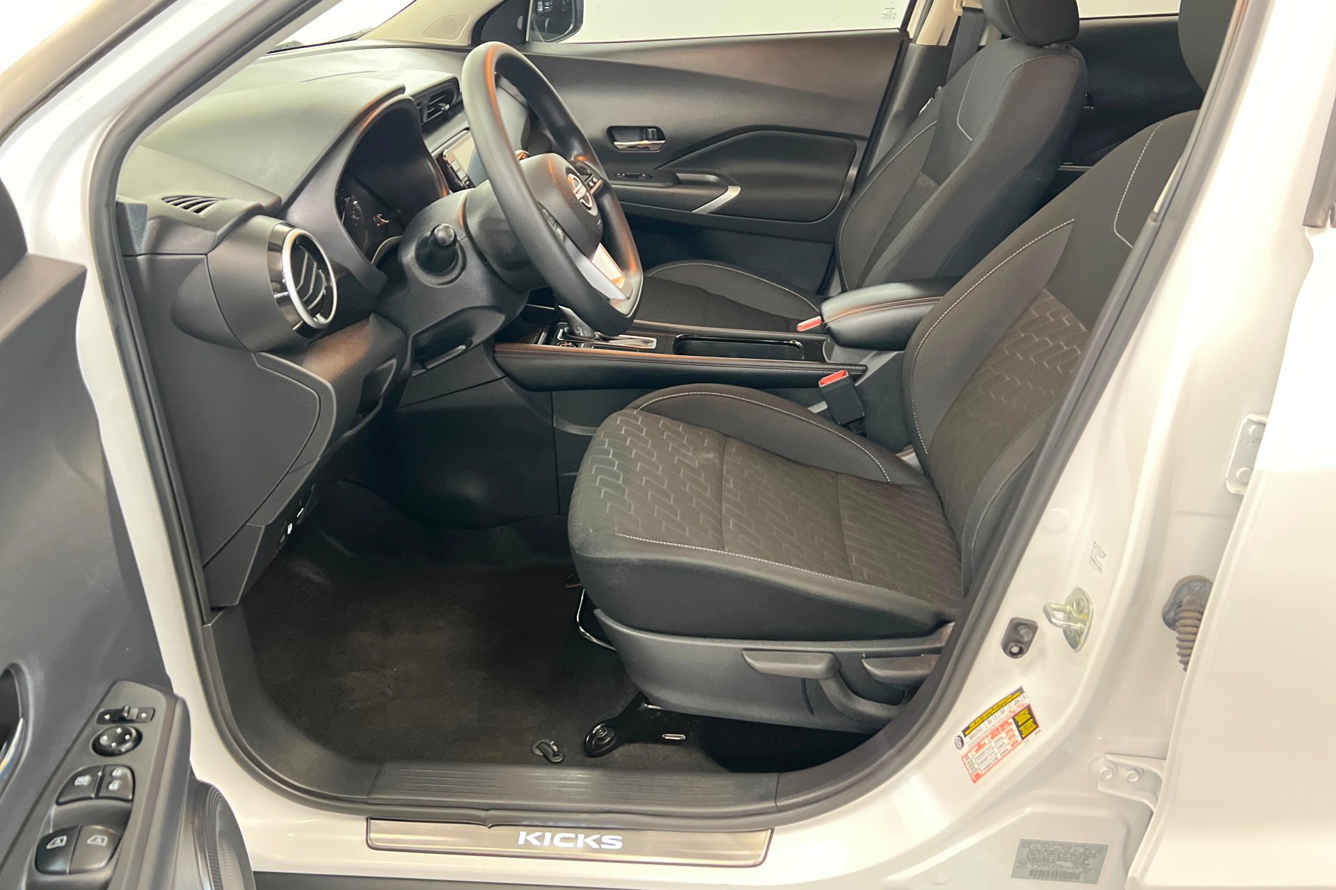 2023 Nissan Kicks SV - Photo 18