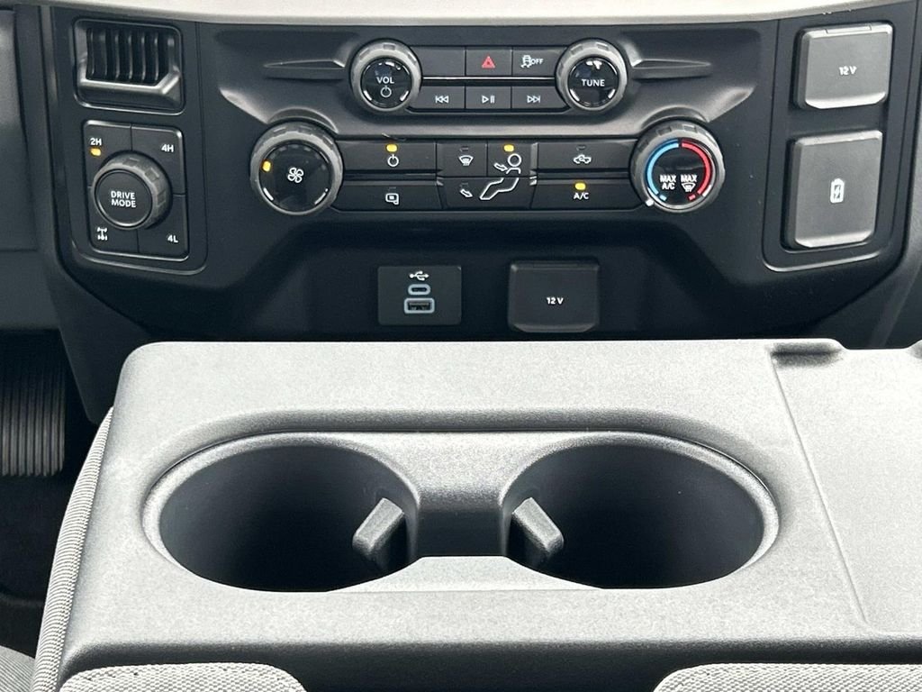 New 2026 Carbonized Gray Metallic Ford F-250® XL image 17