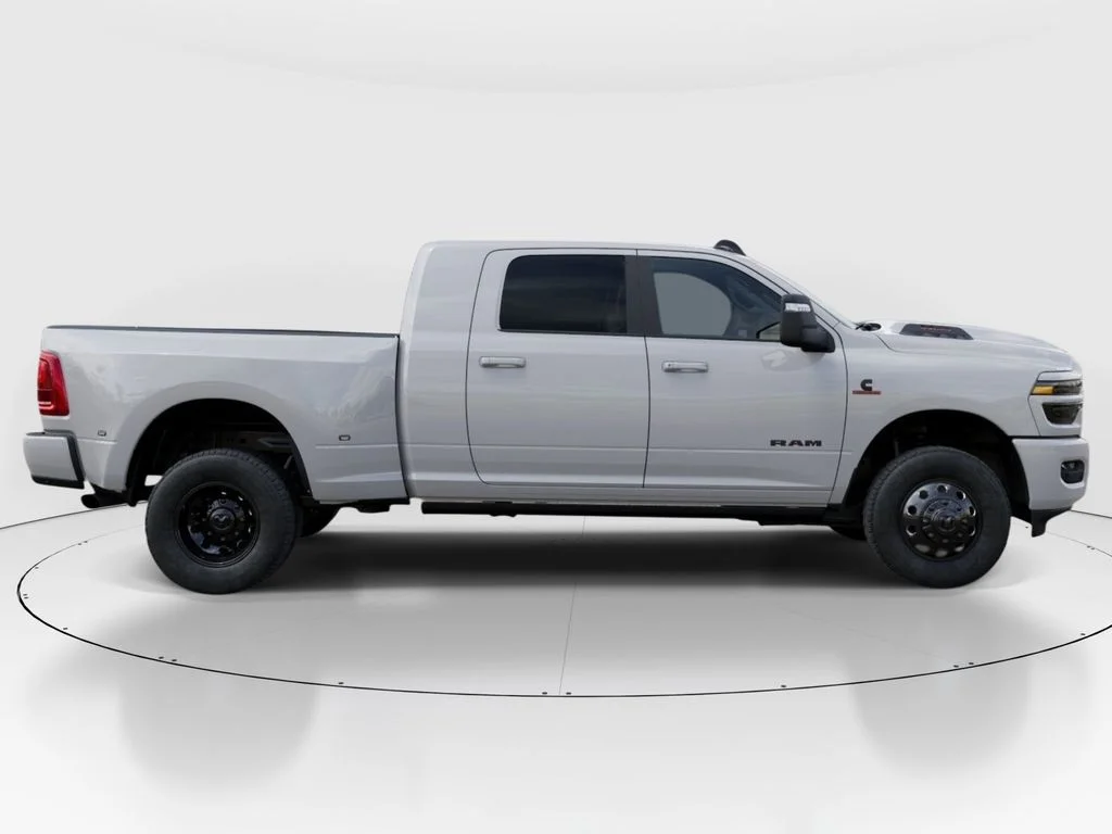 New 2026 Bright White Clear-Coat Exterior Paint RAM Laramie image 23