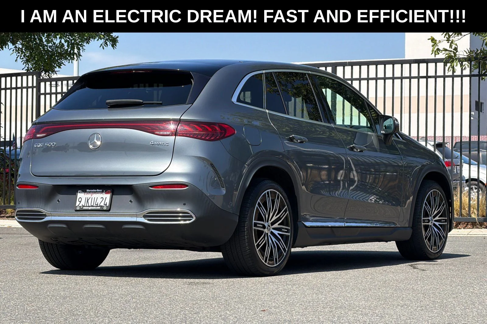 Certified Used 2023 Gray Mercedes-Benz 500 SUV image 4