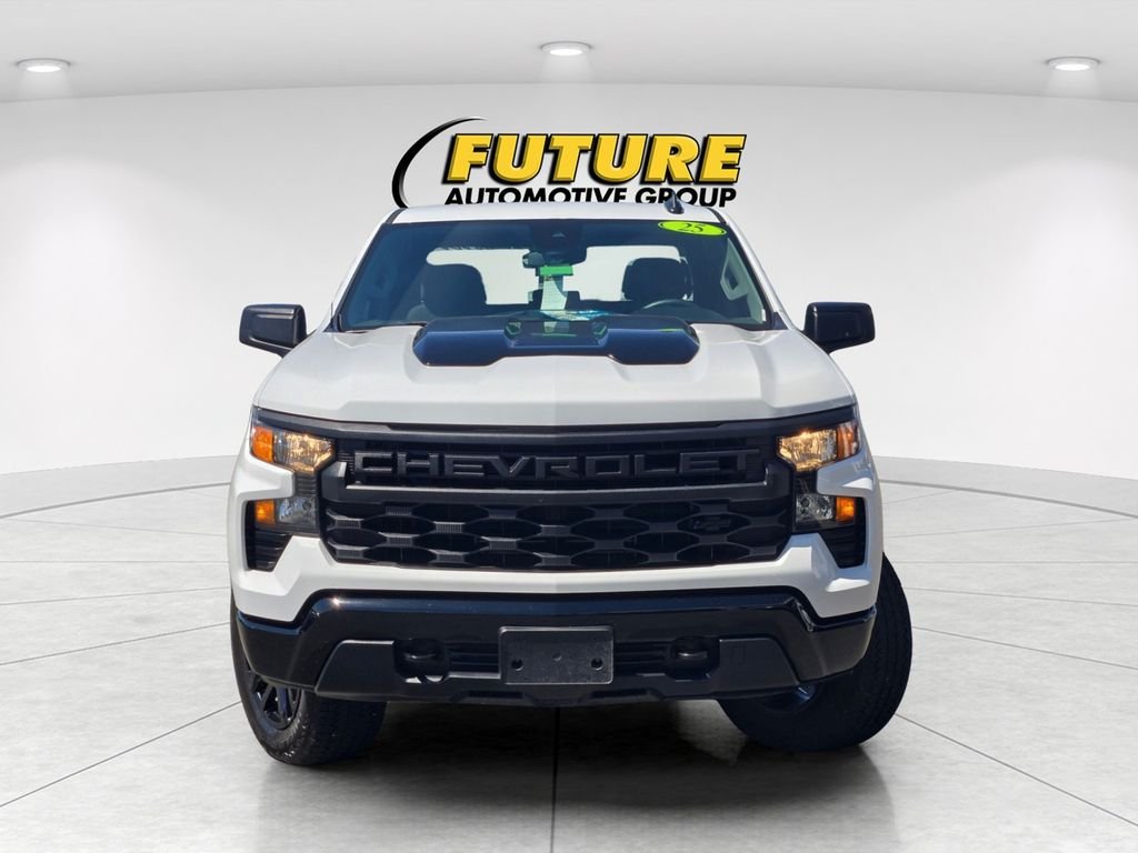 Used 2025 White Chevrolet Custom Trail Boss image 2