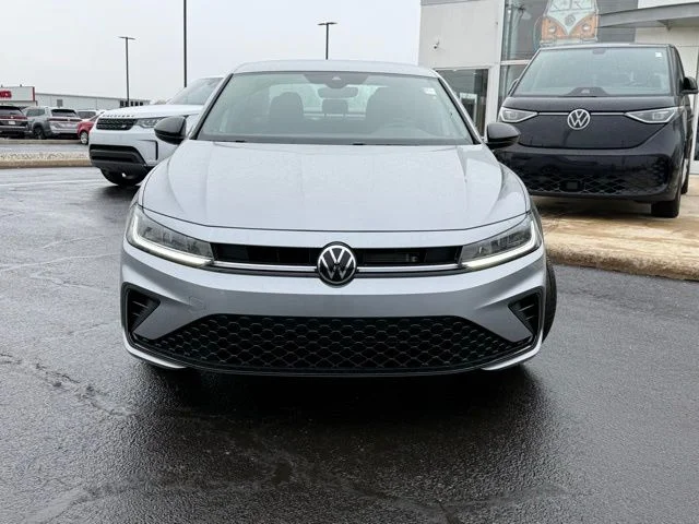 New 2026 Silver Volkswagen 1.5T Sport image 2