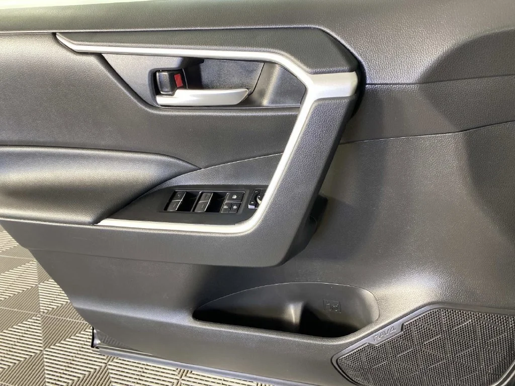 Used 2025 Magnetic Gray Metallic Toyota XLE image 22
