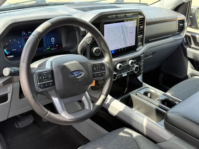 Used 2024 Black Metallic Ford XLT image 10