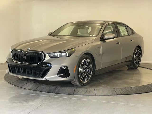 2027 BMW 5 Series 550e xDrive