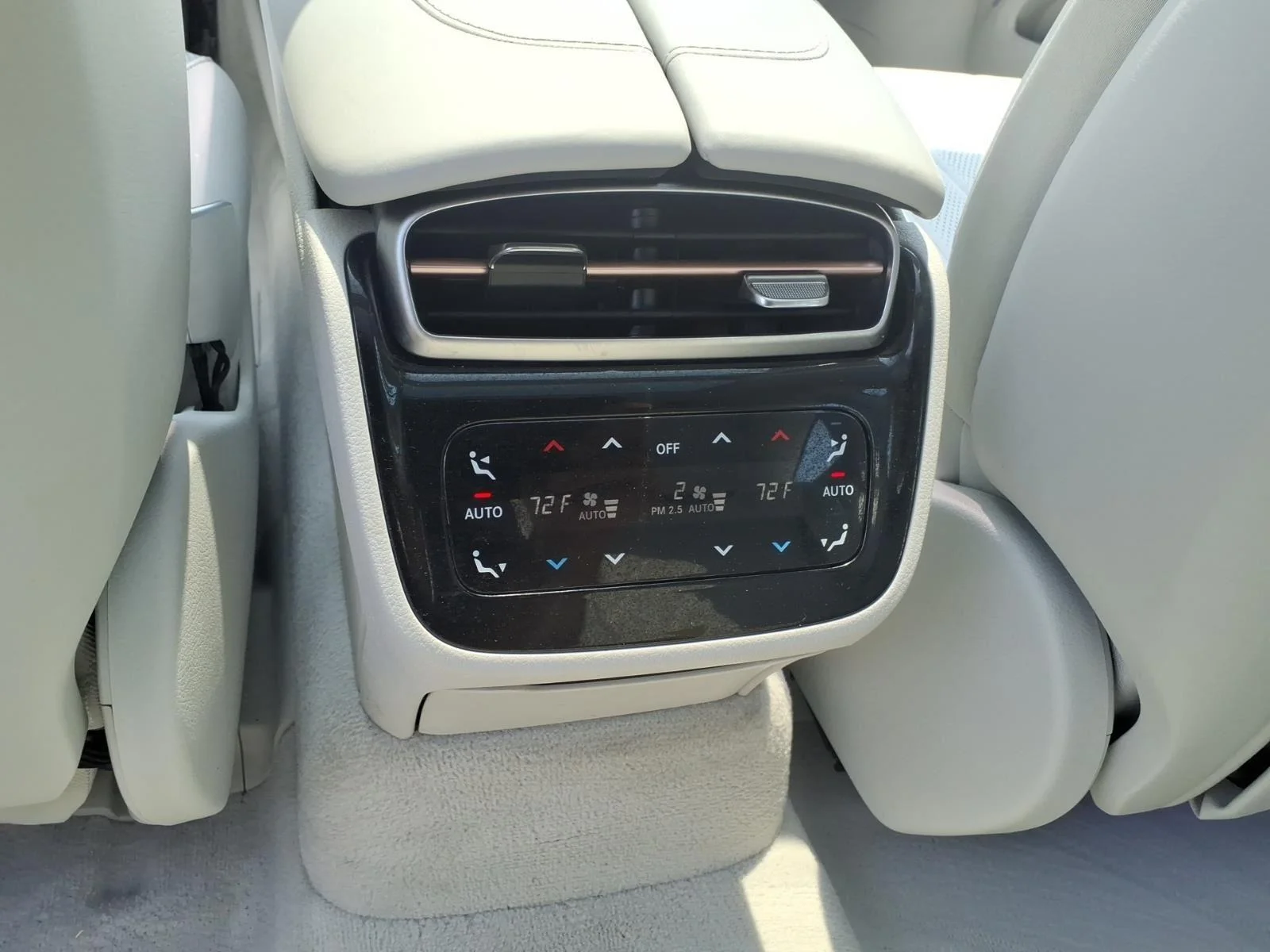 Used 2023 Twilight Blue Metallic Mercedes-Benz EQS 580 image 19