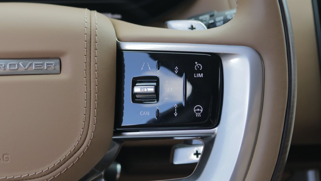 Used 2024 White Land Rover Autobiography image 21