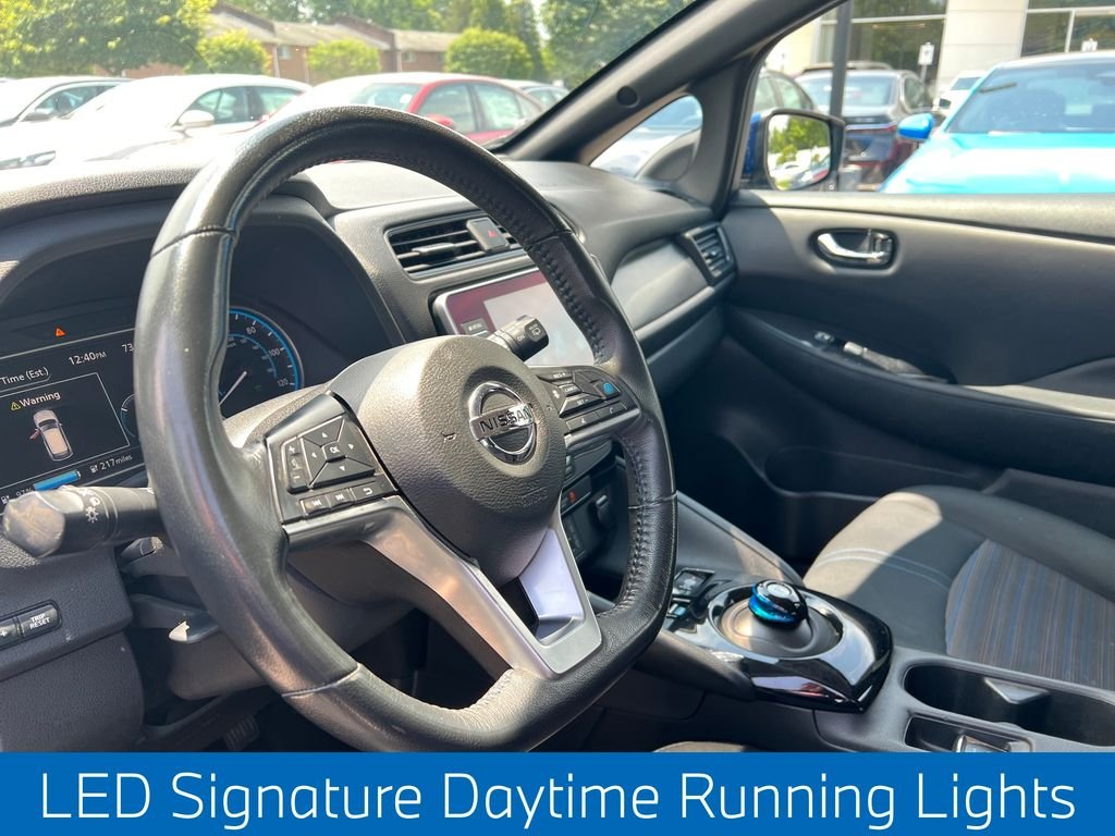 Used 2020 Blue Nissan SV Plus image 11