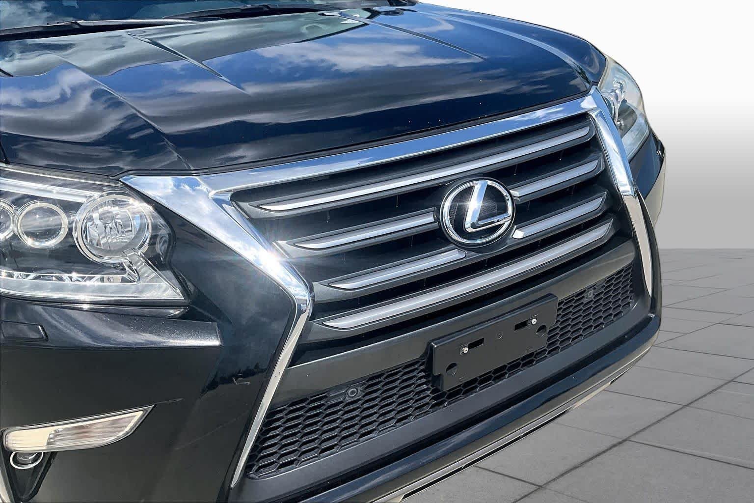 Used 2016 Black Onyx Lexus  image 28