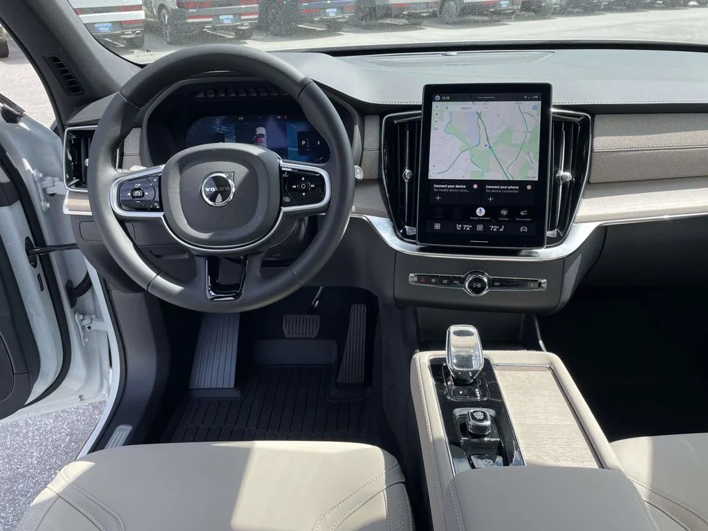 New 2026 Crystal White Volvo Plus image 4